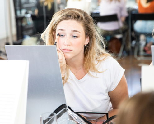 Vrolijke workshop 'Be a Model' bij Paaldansstudio & Dance Centre - Ontdek je innerlijke schoonheid en kracht. Doe mee en straal als een professioneel model! Breda -Tilburg-Roosendaal Vrolijke workshop 'Be a Model' bij Paaldansstudio & Dance Centre - Ontdek je innerlijke schoonheid en kracht. Doe mee en straal als een professioneel model! Breda -Tilburg-Roosendaal