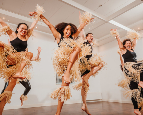 Geniet van een dynamische combinatie dans workshop bij Paaldansstudio & Dance Centre - de ultieme danservaring!