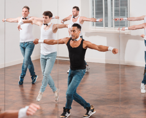 Workshop Magic Mike bij Paaldansstudio & Dance Centre - Ontdek je innerlijke kracht en sensualiteit met onze meeslepende danservaring. Boek nu!
