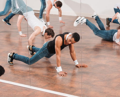 Workshop Magic Mike bij Paaldansstudio & Dance Centre - Ontdek je innerlijke kracht en sensualiteit met onze meeslepende danservaring. Boek nu!