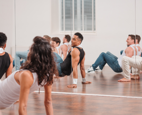 Workshop Magic Mike bij Paaldansstudio & Dance Centre - Ontdek je innerlijke kracht en sensualiteit met onze meeslepende danservaring. Boek nu!
