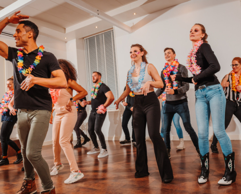 Workshop-Dancehall-013 Leer de kunst van Dancehall tijdens onze inspirerende workshop bij Paaldansstudio & Dance Centre - boost je dansvaardigheden en laat je creativiteit de vrije loop! Boek nu.