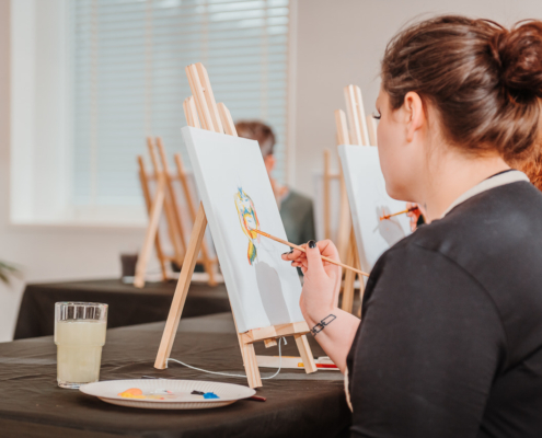 Creatieve workshop naaktschilderen bij Paaldansstudio & Dance Centre - Ontdek je artistieke kant met onze unieke ervaring!